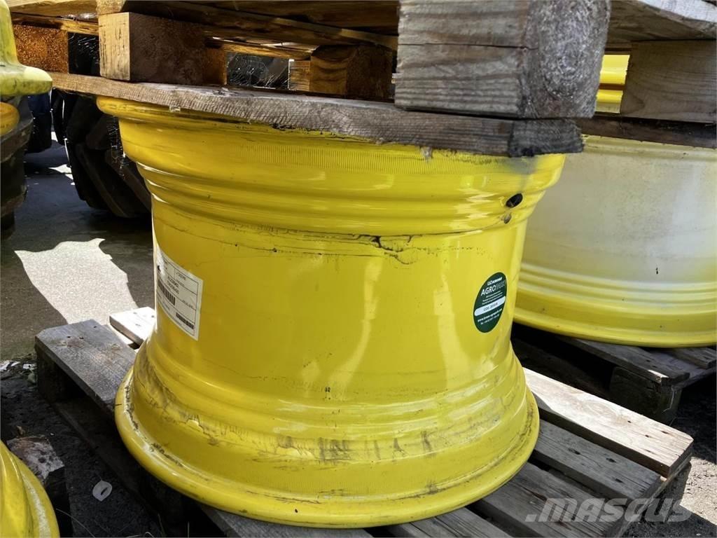 John Deere 20x30 Шины и колёса