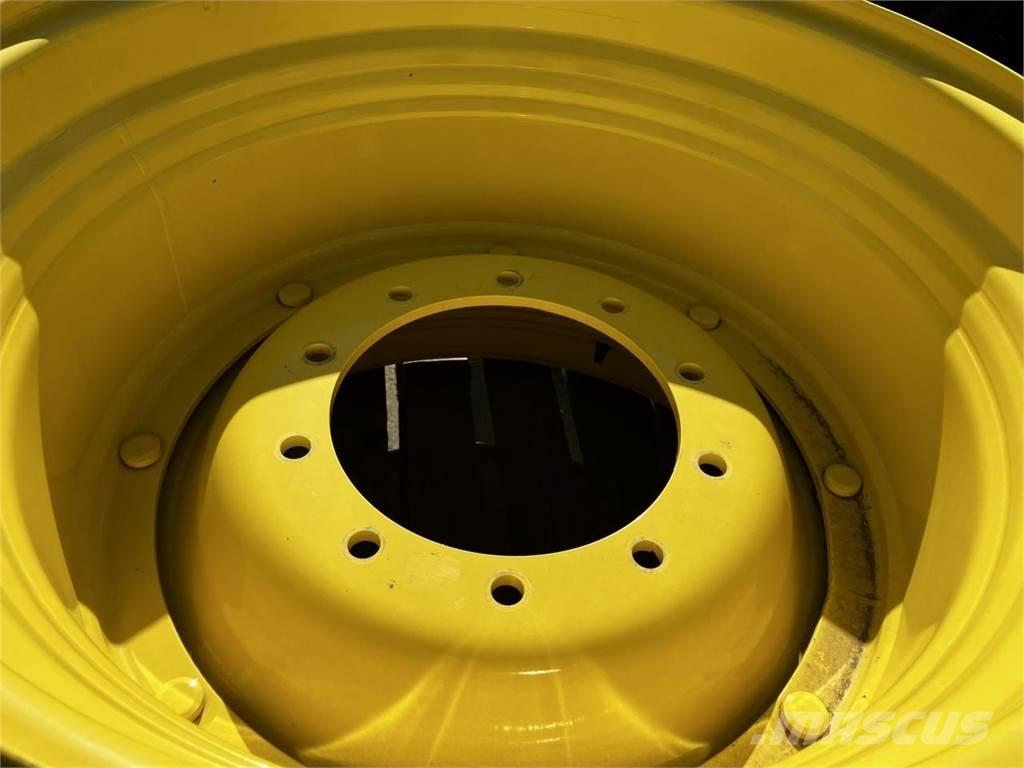 John Deere 20x30 Шины и колёса