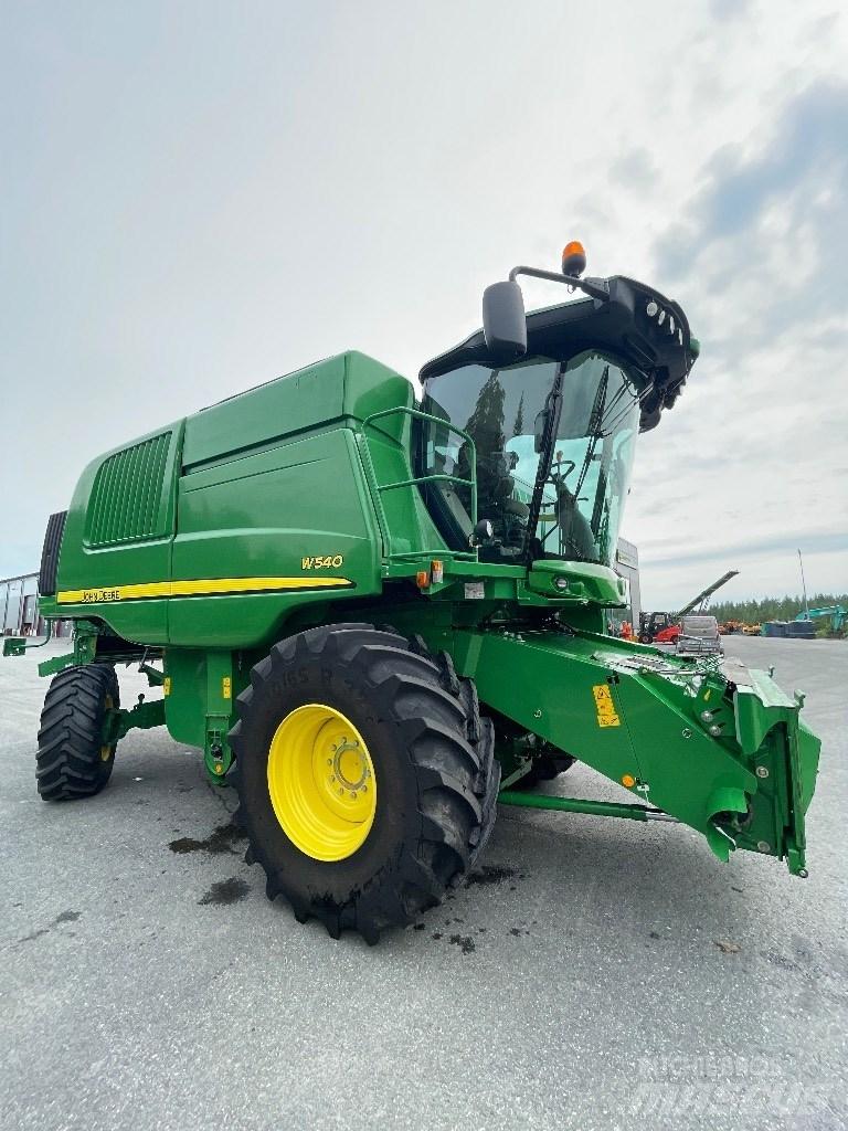 John Deere W 540 Зерноуборочные комбайны