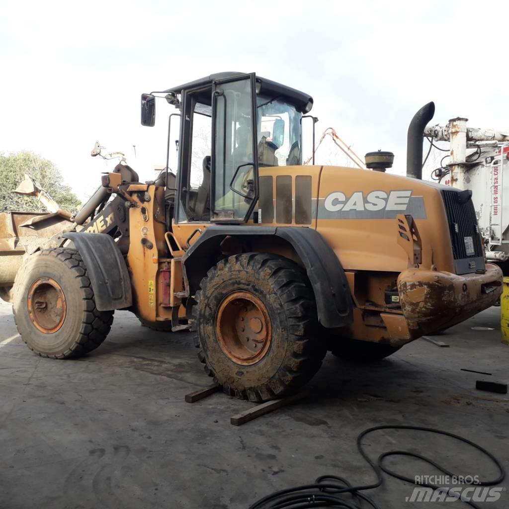 CASE 721 E XT Фронтальные погрузчики