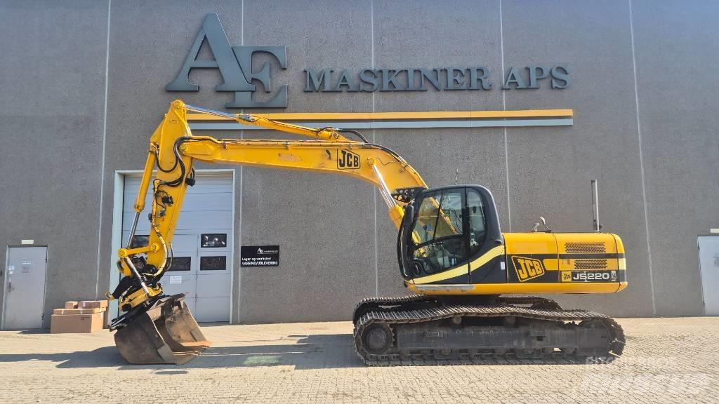 JCB JS 220 LC Гусеничные экскаваторы
