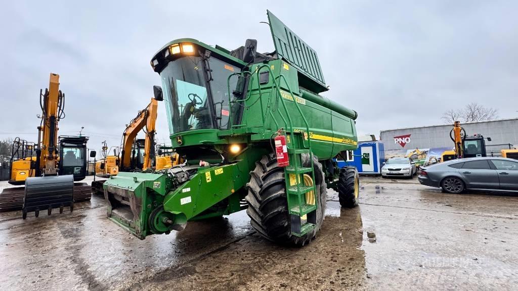 John Deere 9880 STS Зерноуборочные комбайны