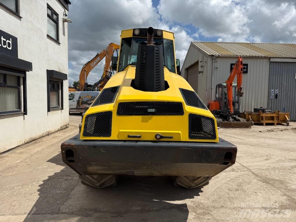 Bomag 213 DH-4i Грунтовые катки