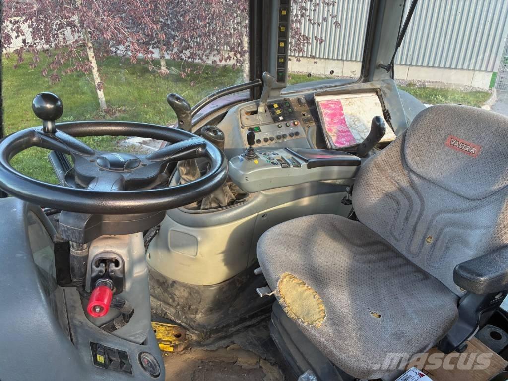 Valtra Traktor T 140 Трактора