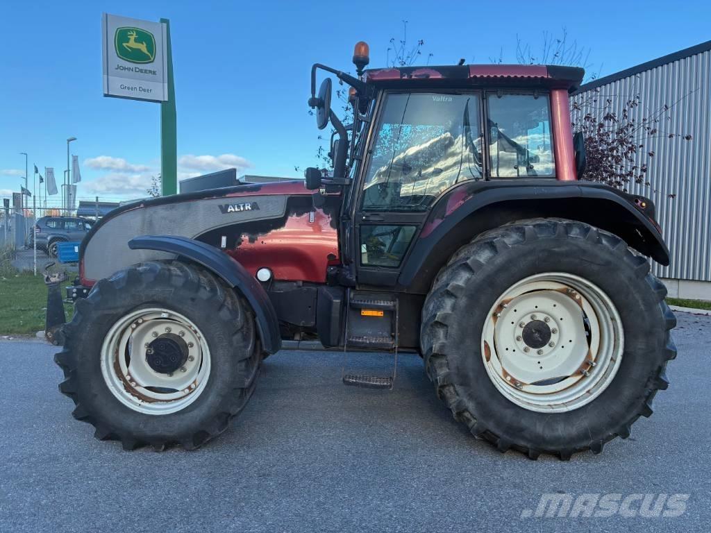Valtra Traktor T 140 Трактора