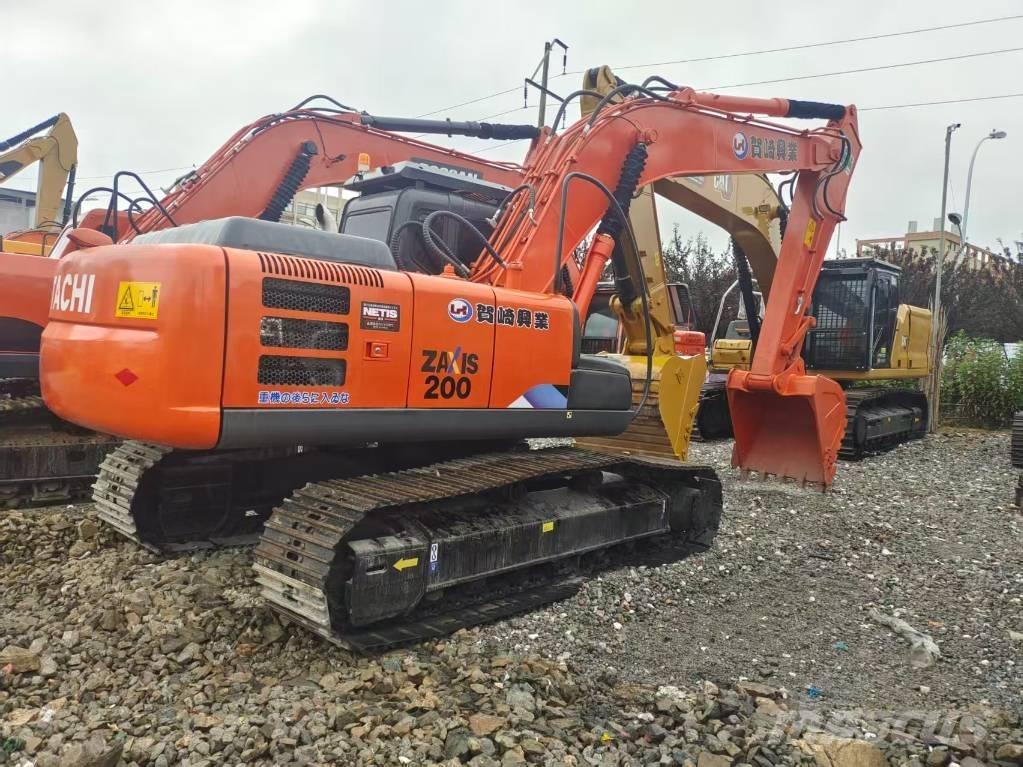 Hitachi ZX 200 Гусеничные экскаваторы
