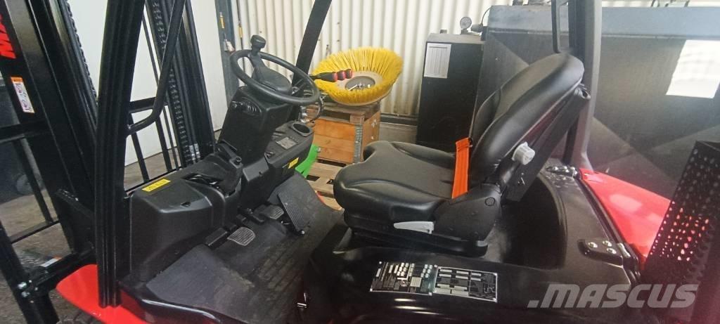 Manitou MI 25 Дизельные погрузчики