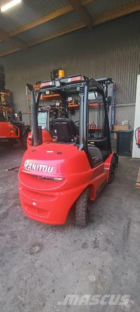 Manitou MI 25 Дизельные погрузчики