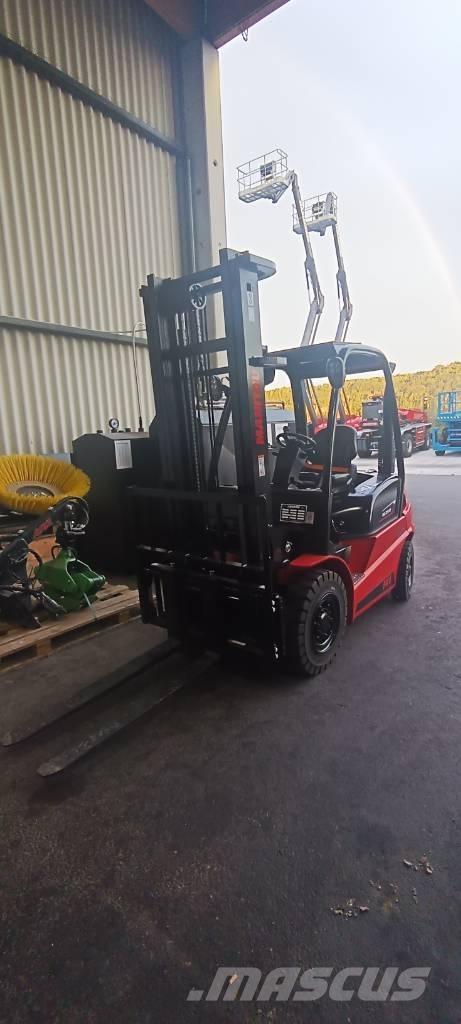 Manitou MI 25 Дизельные погрузчики