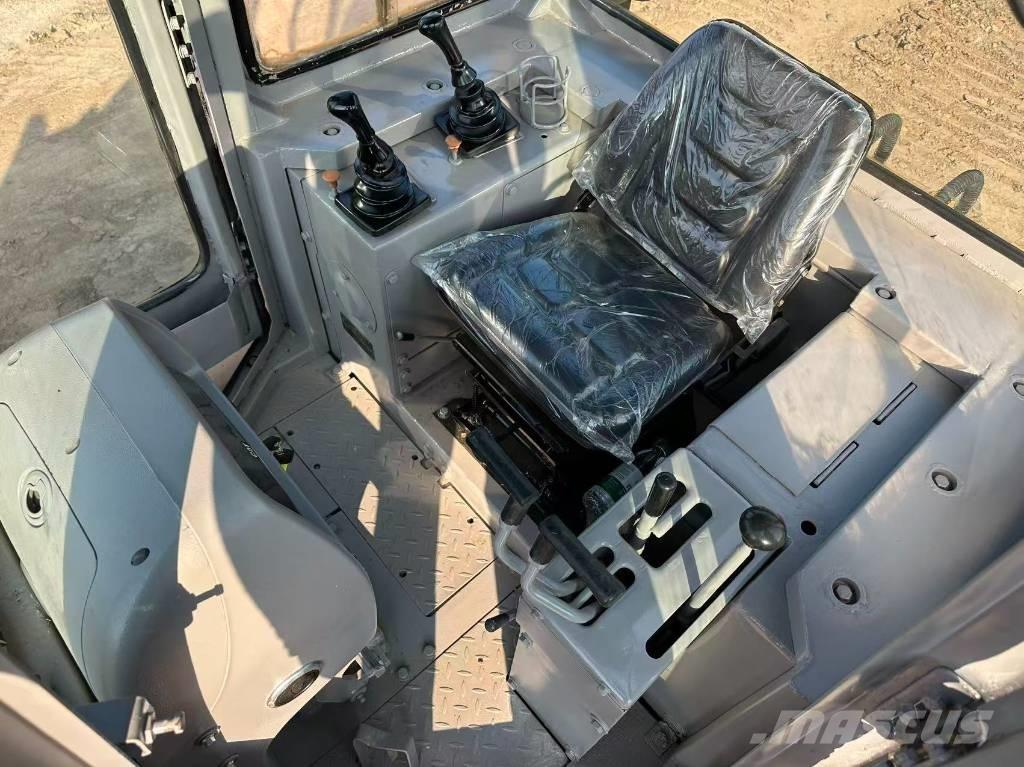 CAT D 6 G Гусеничные бульдозеры