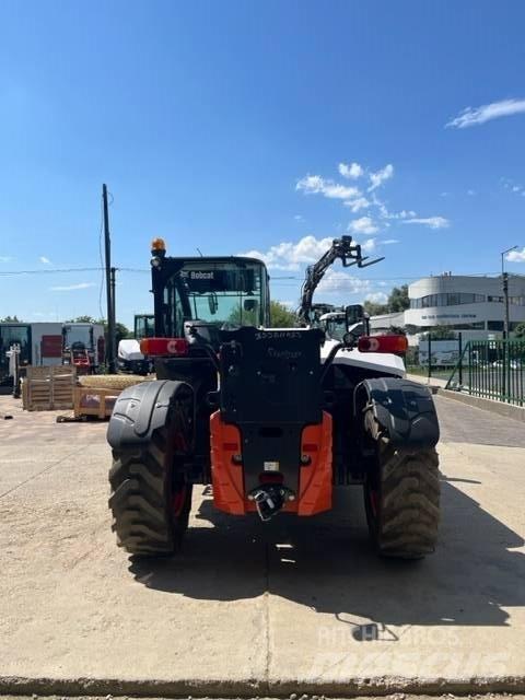 Bobcat TL38.70HF Телескопические погрузчики