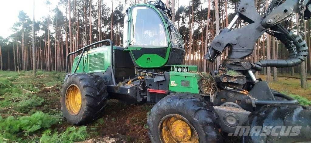 John Deere 1270 E Харвестеры
