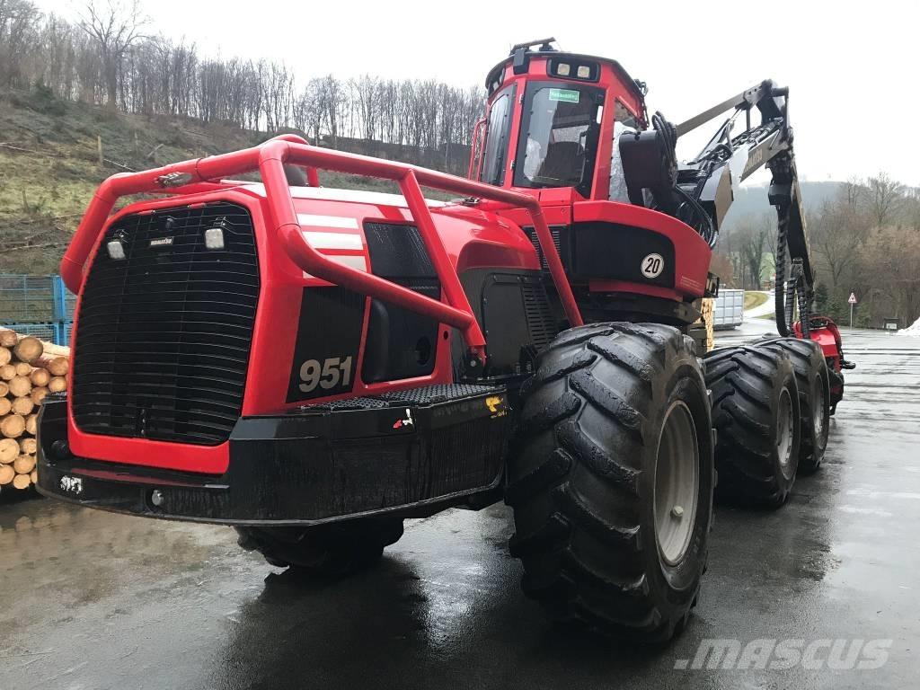 Komatsu 951 Харвестеры