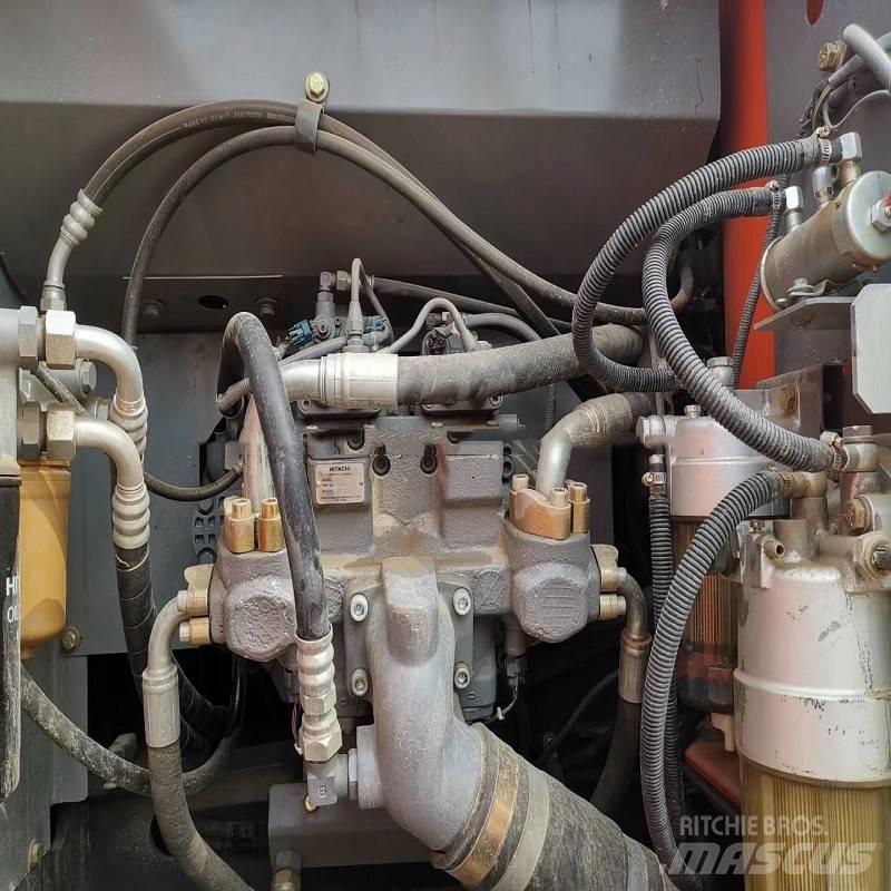 Hitachi zx200 Гусеничные экскаваторы