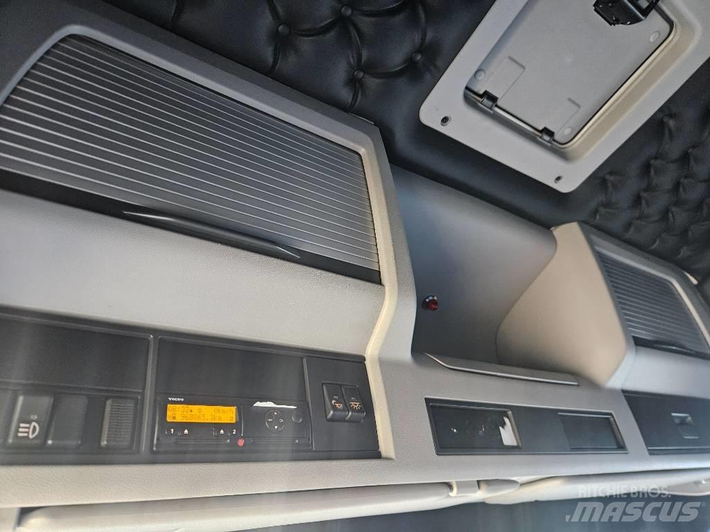 Volvo FM11 Грузовики-Фургоны
