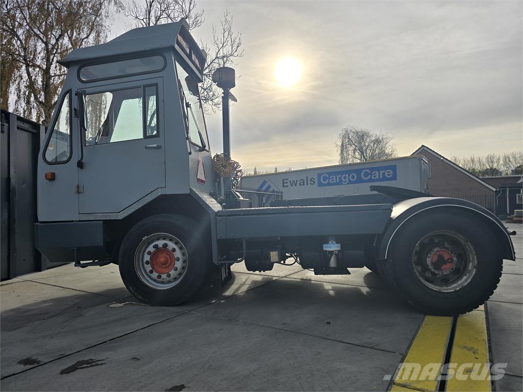  [div] DAF TT2100DH Терминальные тягачи
