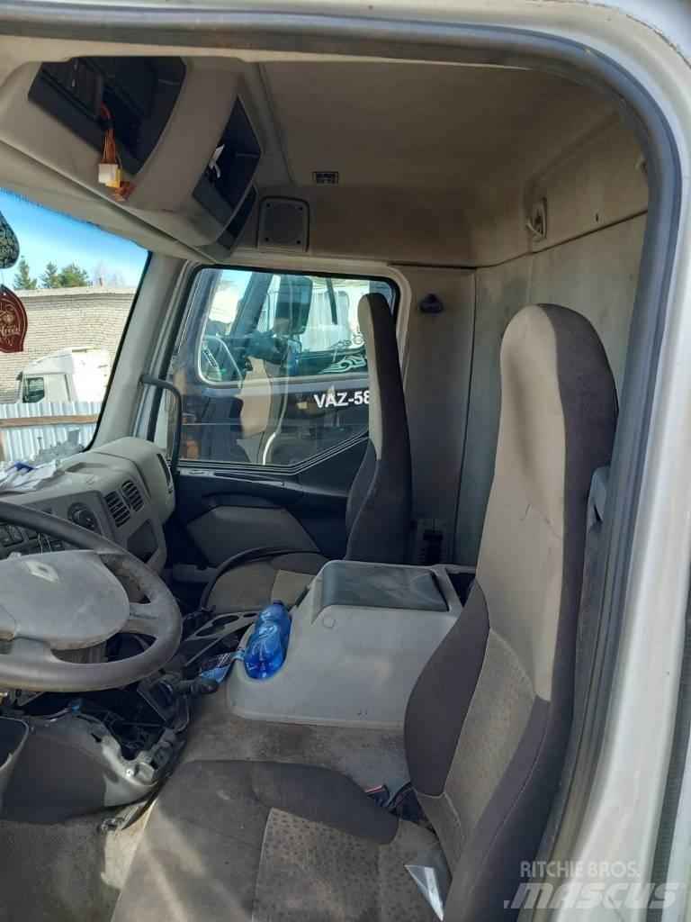 Renault Midlum 240 Кабины