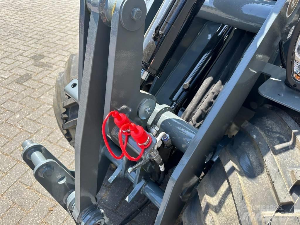 GiANT G 1500 HD Многофункциональные сельскохозяйственные погрузчики