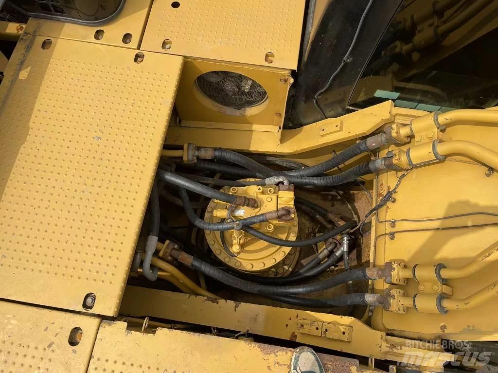 CAT 330 D Гусеничные экскаваторы