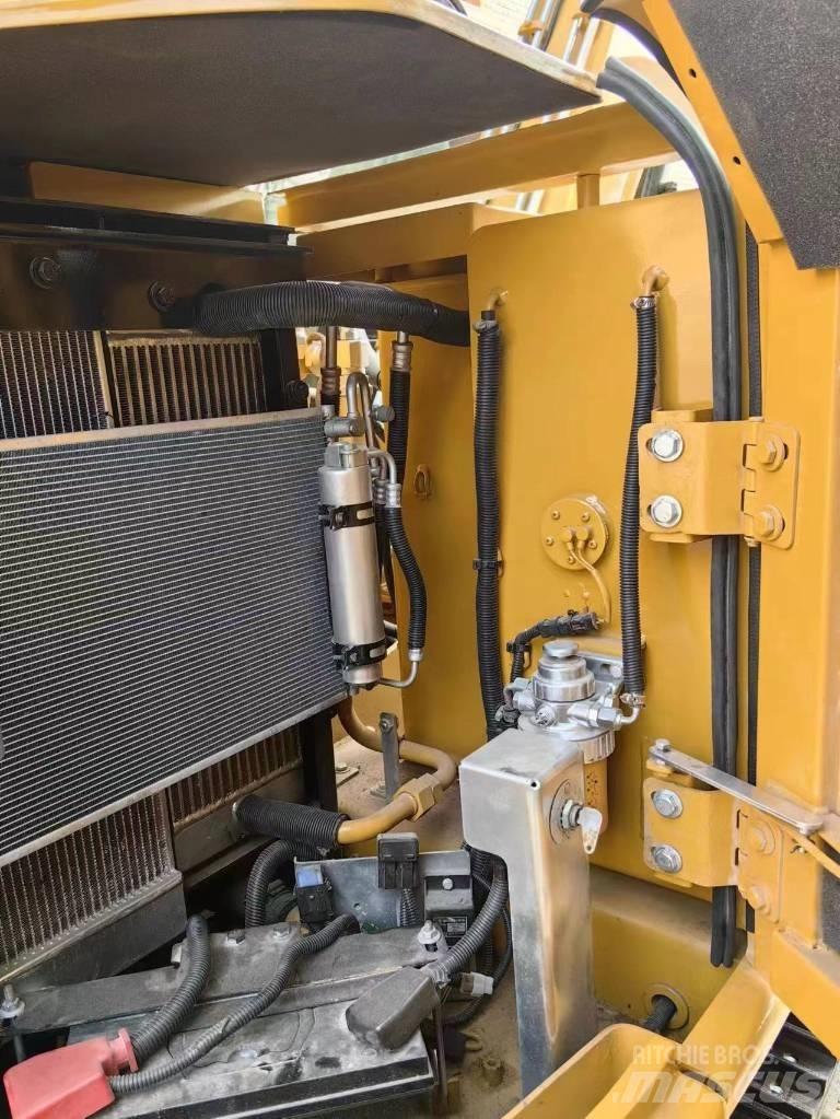 CAT 307E2 Мини-экскаваторы