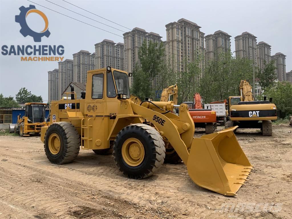 CAT 950E Фронтальные погрузчики