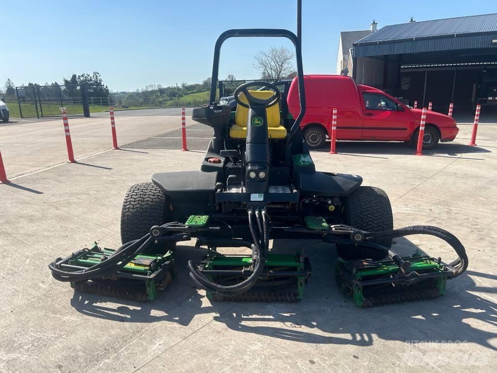 John Deere 3235C Косилки фарватера