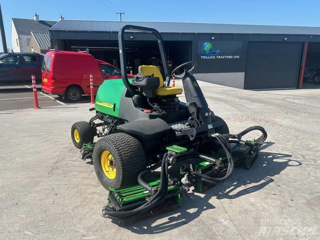 John Deere 3235C Косилки фарватера