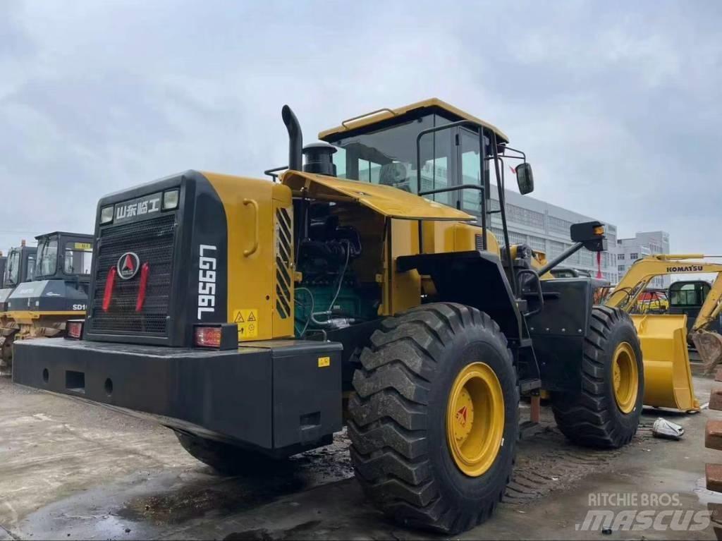 SDLG 956L Фронтальные погрузчики
