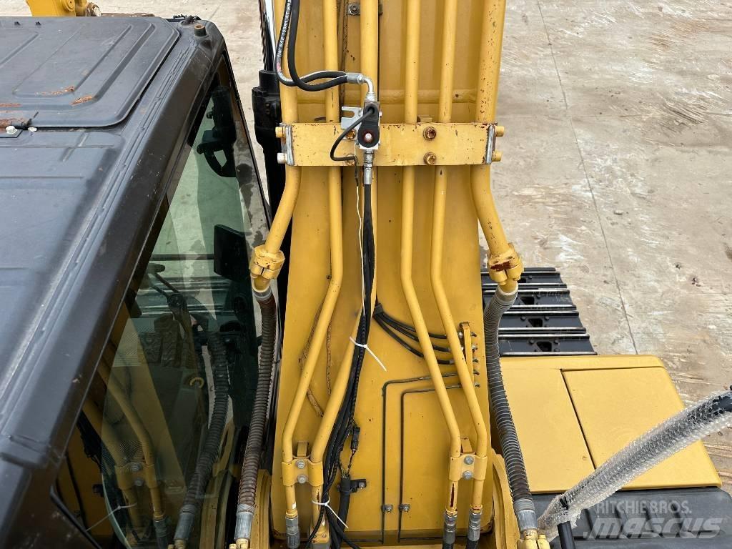 CAT 323GC Гусеничные экскаваторы