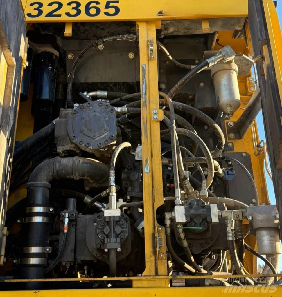 Komatsu PC 1250 -11EO Гусеничные экскаваторы