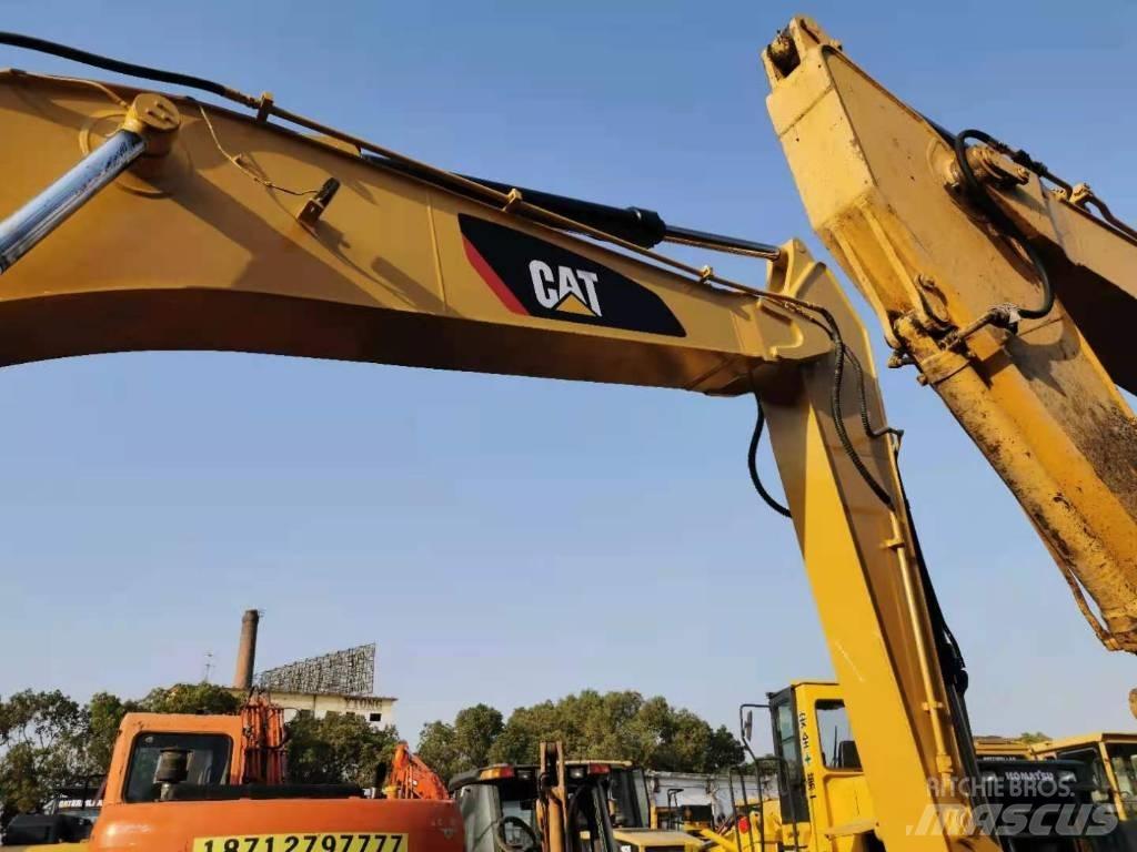 CAT 330 D Гусеничные экскаваторы