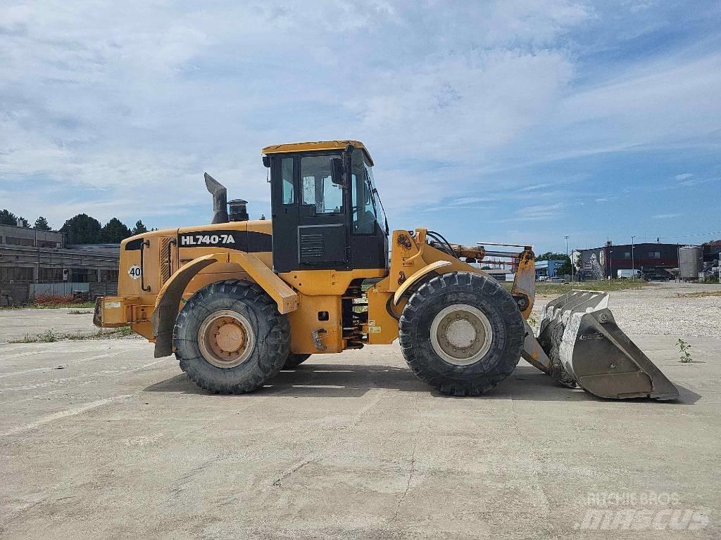 Hyundai HL 740-7 A Фронтальные погрузчики