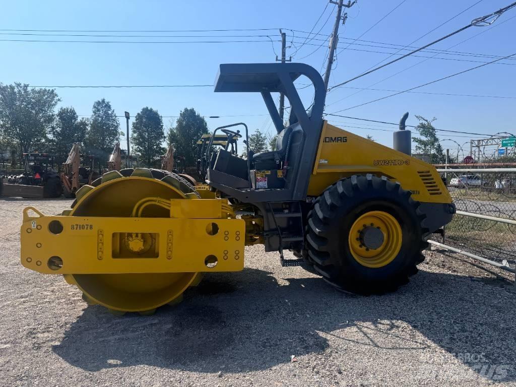 Bomag BW 211 P D-3 Грунтовые катки