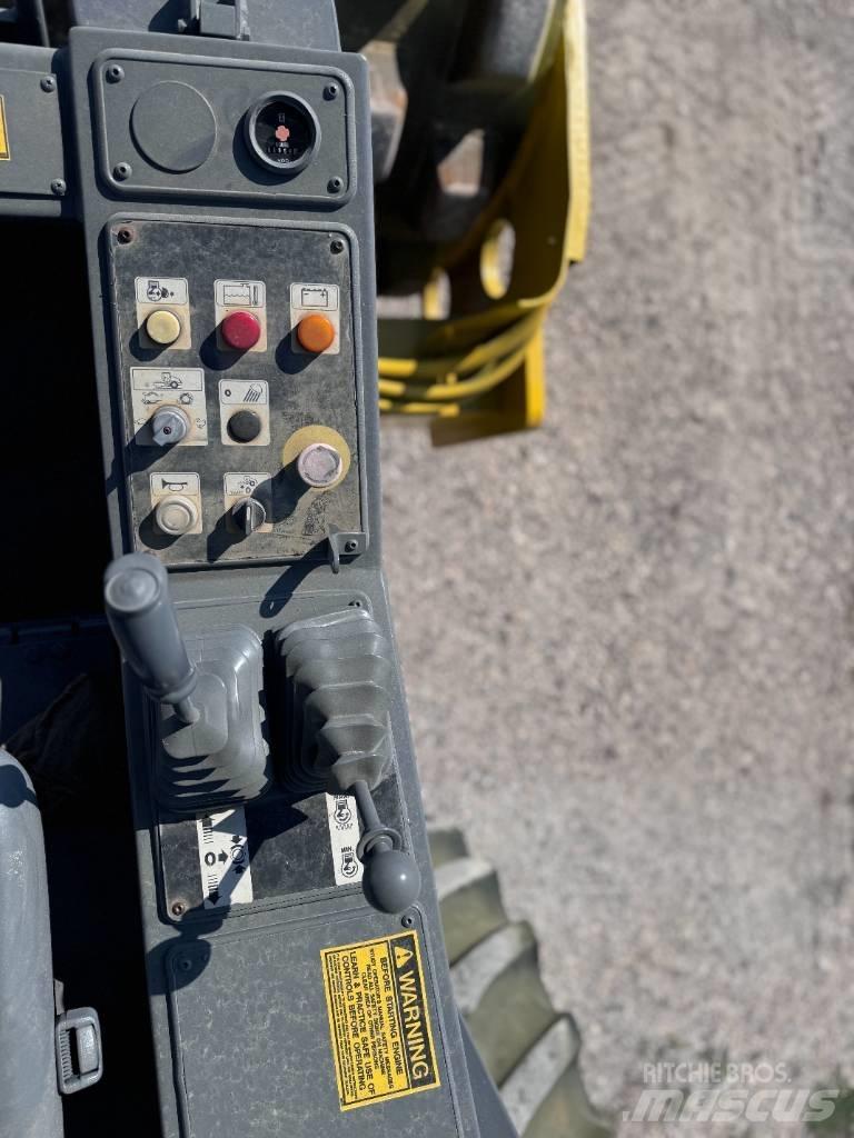 Bomag BW 211 P D-3 Грунтовые катки
