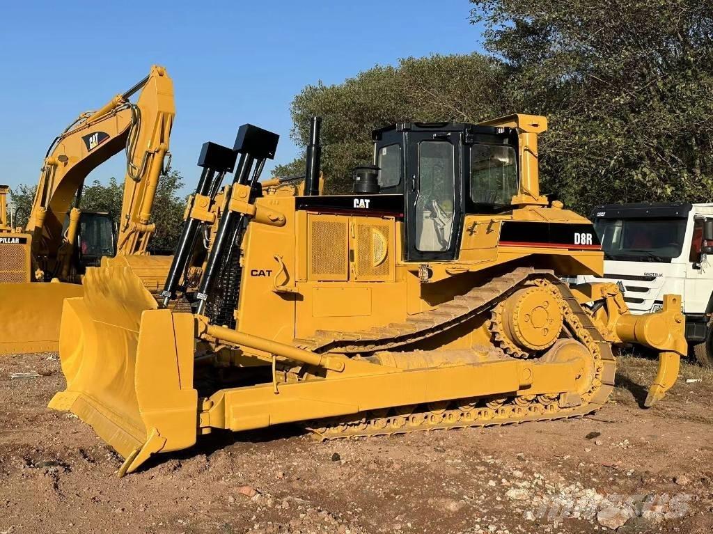 CAT D8R Гусеничные бульдозеры
