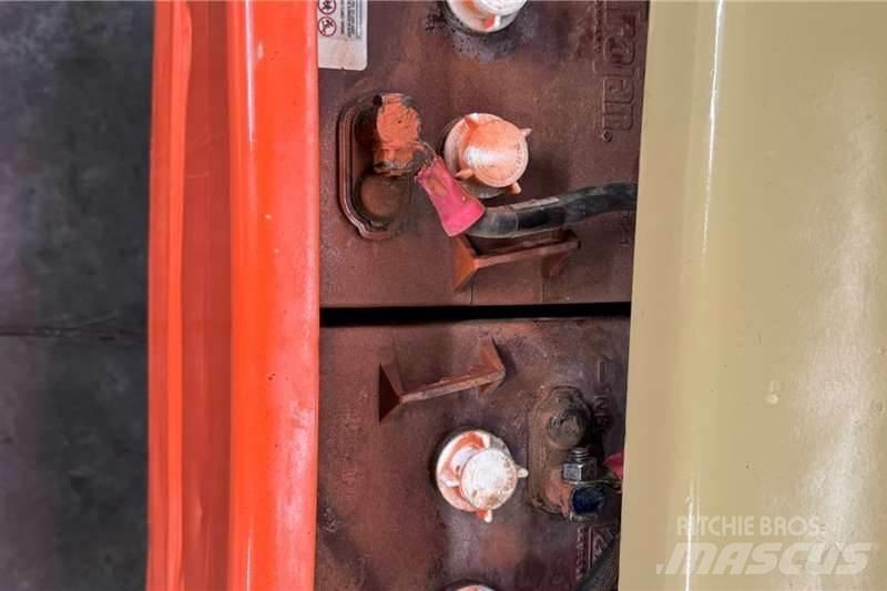 JLG 2014 JLG 3246 Ножничные подъемники