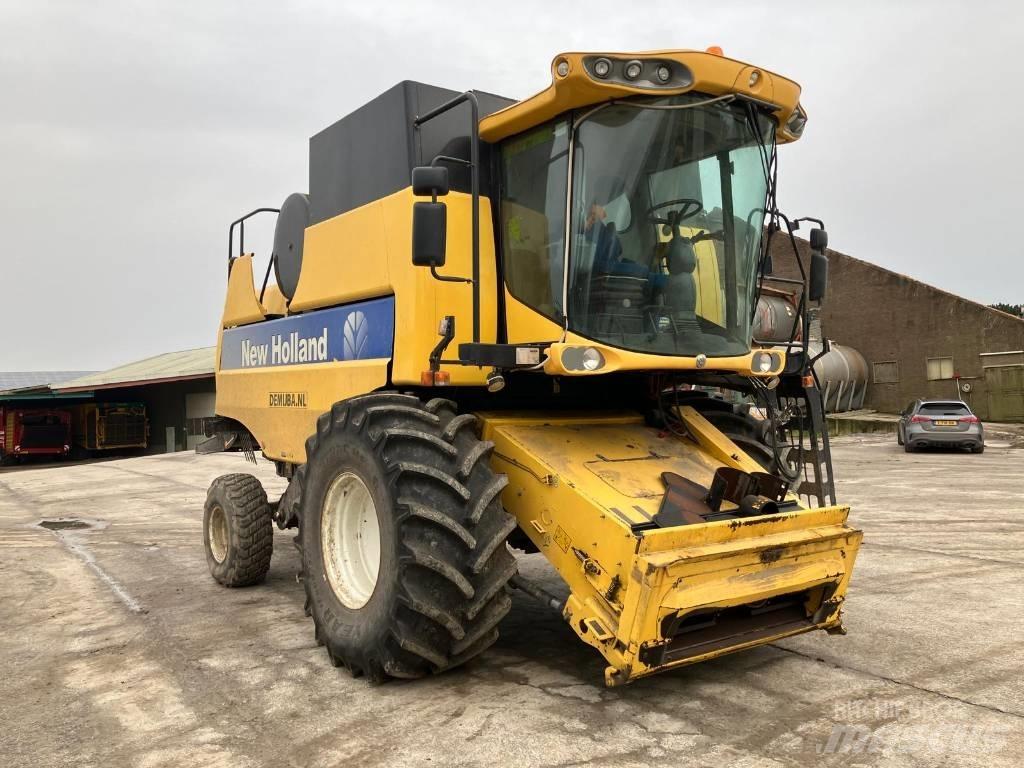 New Holland CS 6080 Зерноуборочные комбайны