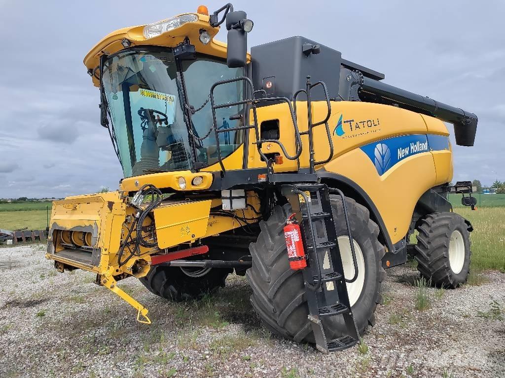 New Holland CX 8070 Зерноуборочные комбайны