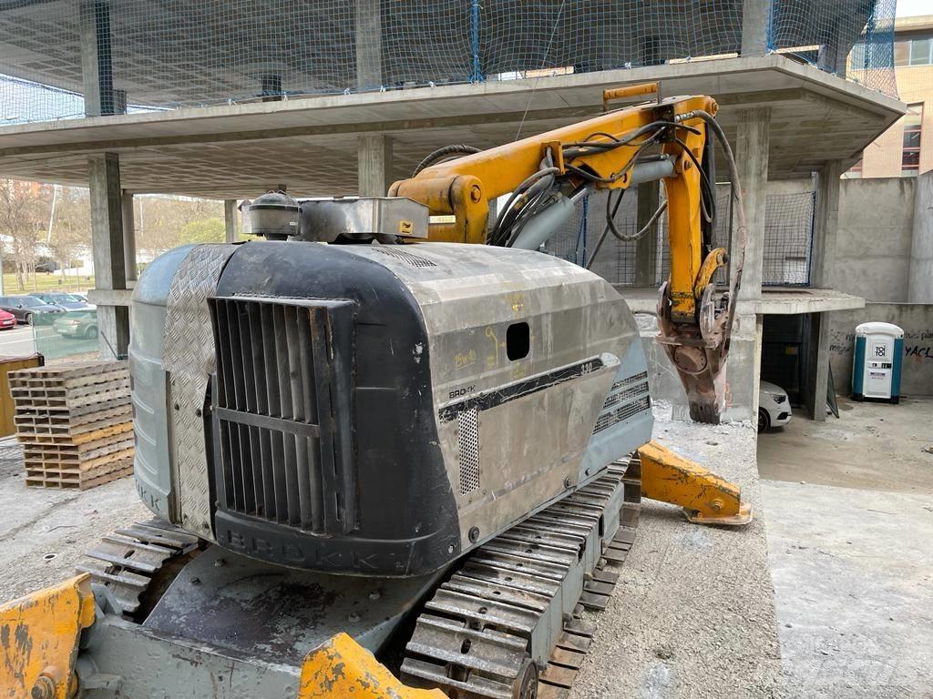 Brokk 330 Diesel Экскаваторы для разрушения