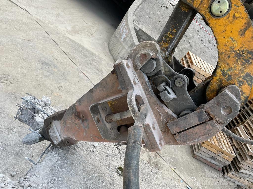 Brokk 330 Diesel Экскаваторы для разрушения