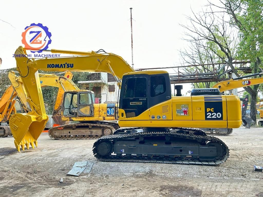Komatsu PC 220-7 Гусеничные экскаваторы