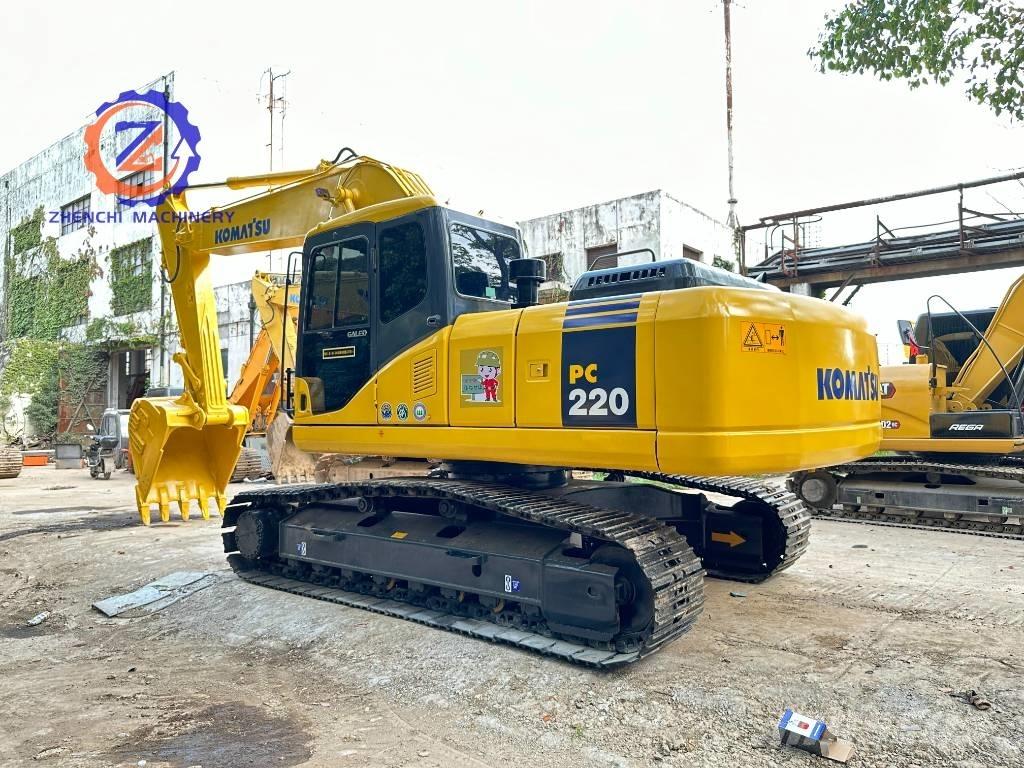Komatsu PC 220-7 Гусеничные экскаваторы
