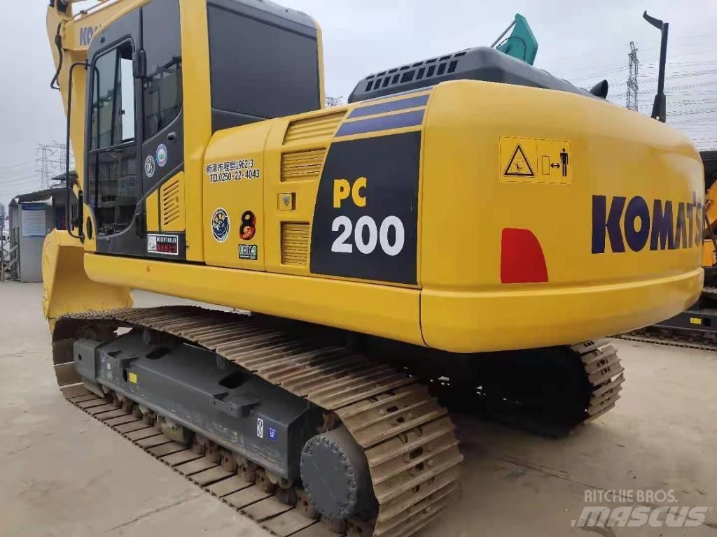 Komatsu PC 200 Гусеничные экскаваторы