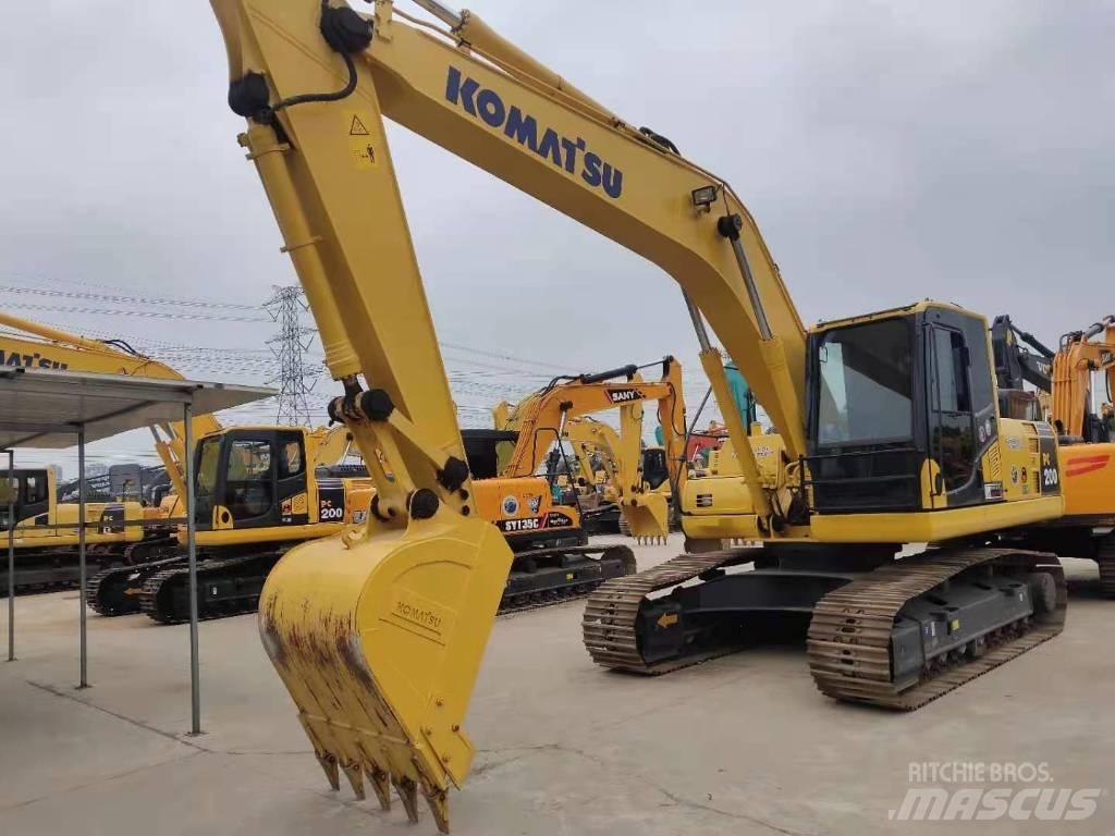 Komatsu PC 200 Гусеничные экскаваторы