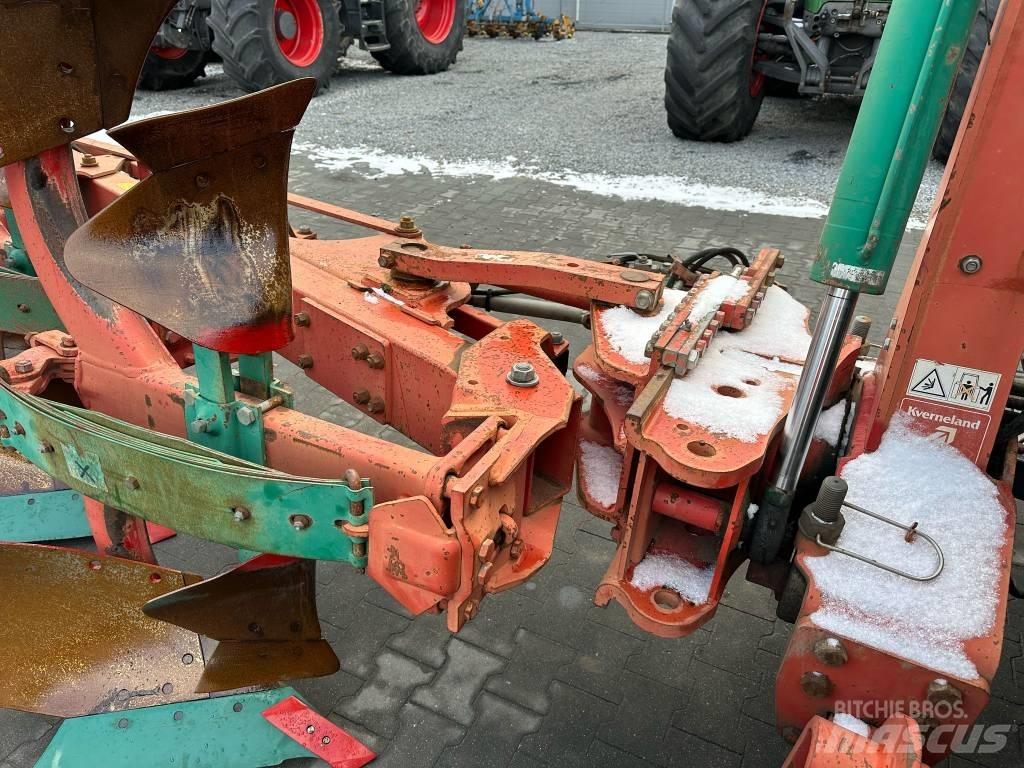 Kverneland EG100 Обычные плуги