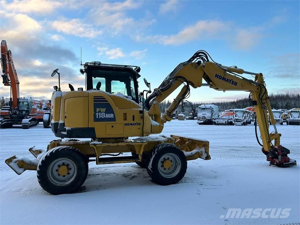 Komatsu PW118MR-8 Колёсные экскаваторы