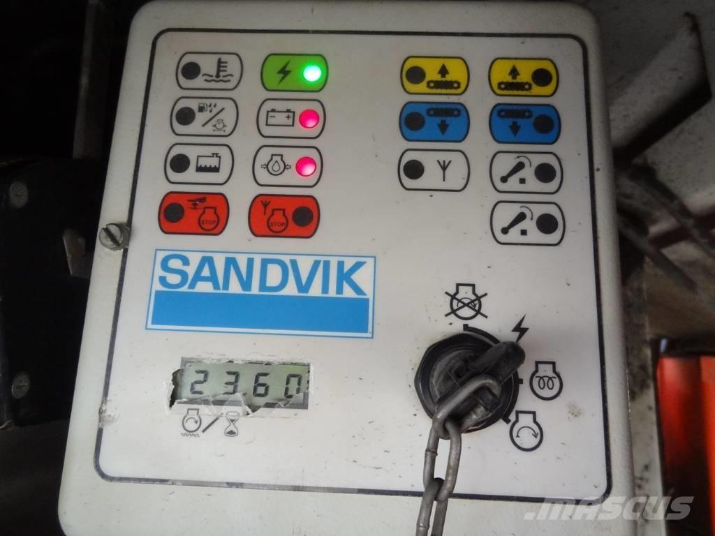 Sandvik QA 450 Мобильные грохоты