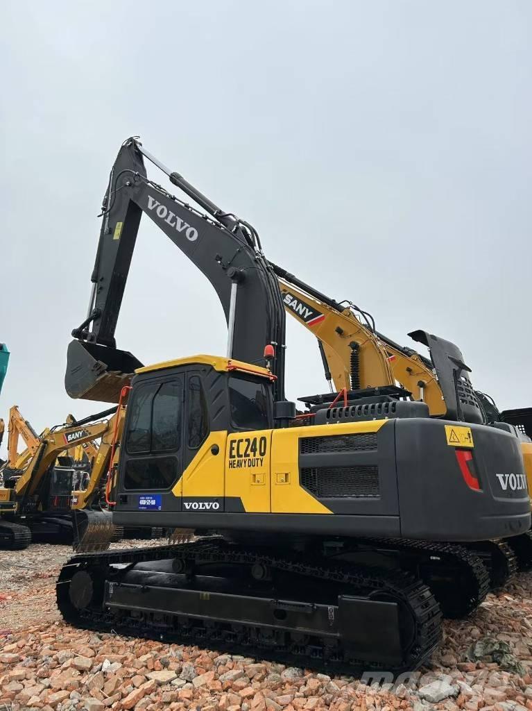 Volvo EC 240 Гусеничные экскаваторы