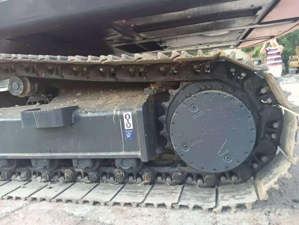 Doosan DX 225 LC Гусеничные экскаваторы