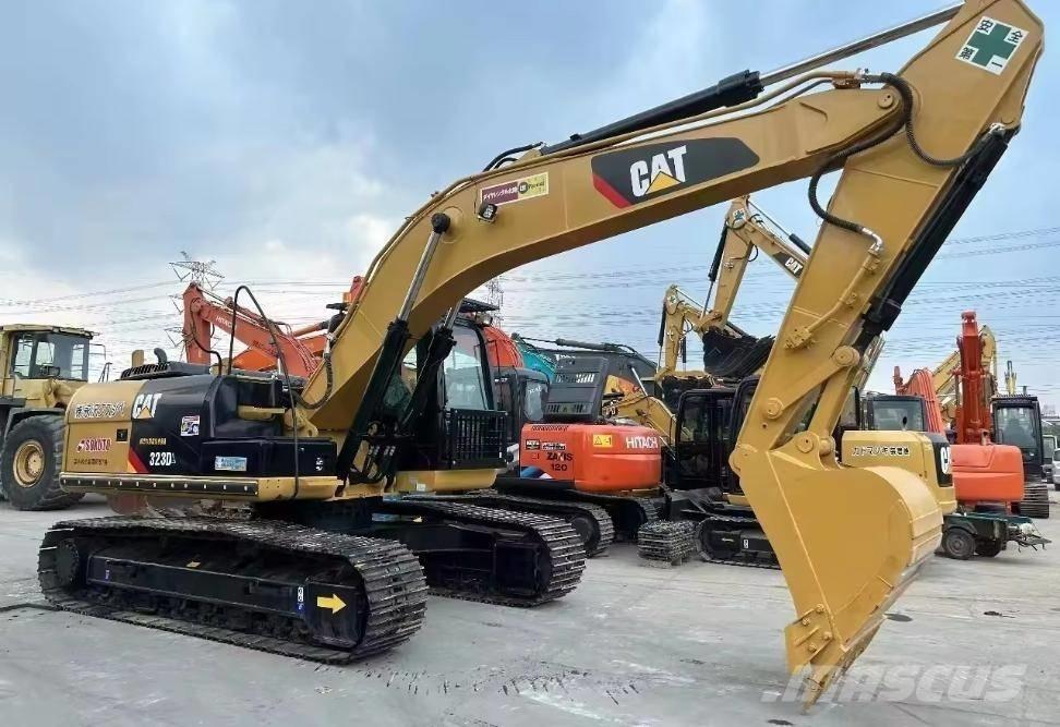 CAT 323 D Гусеничные экскаваторы